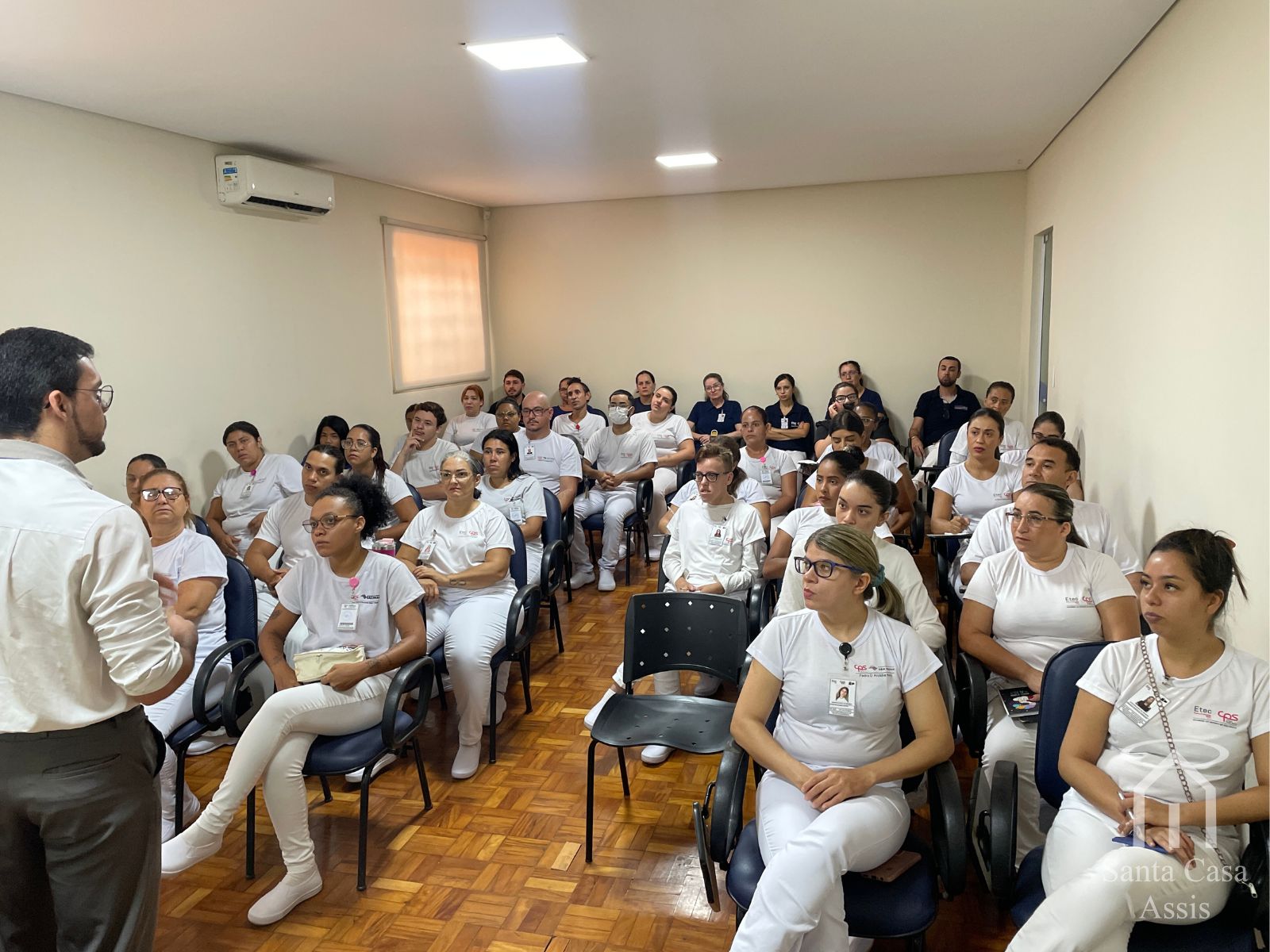 Santa Casa de Assis recebe novos estagiários da ETEC, UNIP e FEMA