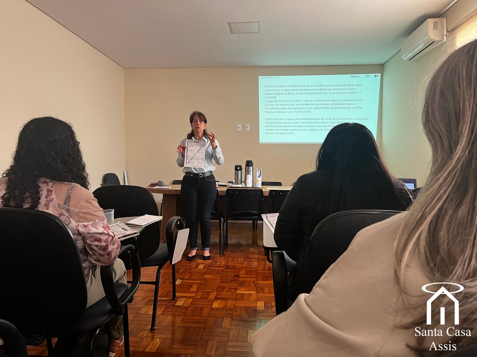 Santa Casa de Assis realiza treinamento sobre preenchimento correto da Declaração de Nascidos Vivos (DNV)