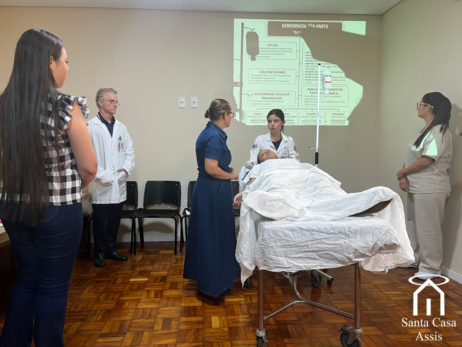 Equipe da Maternidade da Santa Casa de Assis participa de treinamento sobre Hemorragia Pós-Parto
